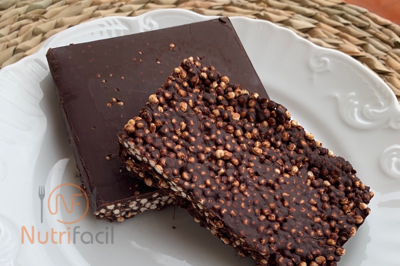 Turrón de chocolate con quinoa hinchada