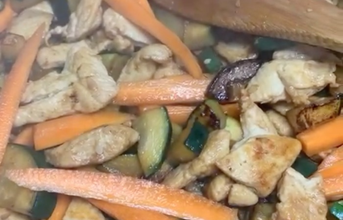 doramos las verduras del wok
